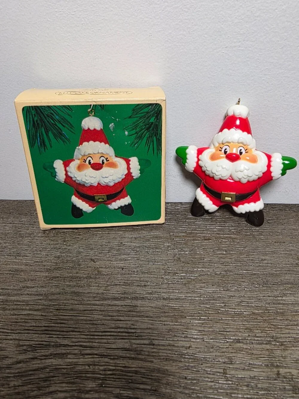 1984 Santa Star Hallmark Keepsake Ornament Vintage Christmas QX4504 Original Box